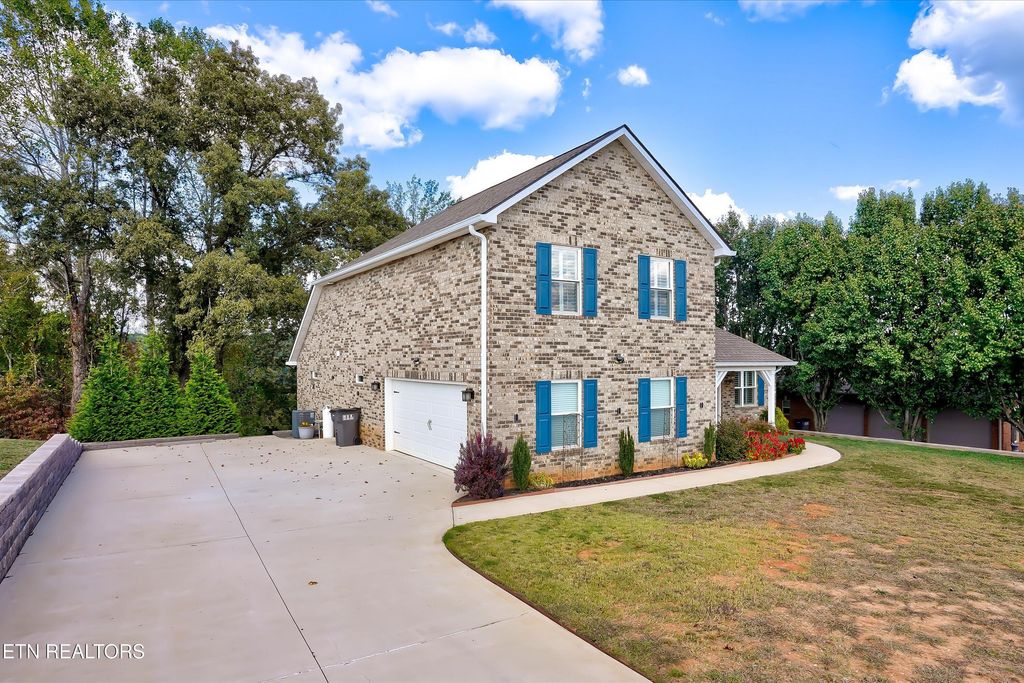 Photo of 3804 Mary Frances Drive, Maryville, TN 37804 (MLS # 1318818)