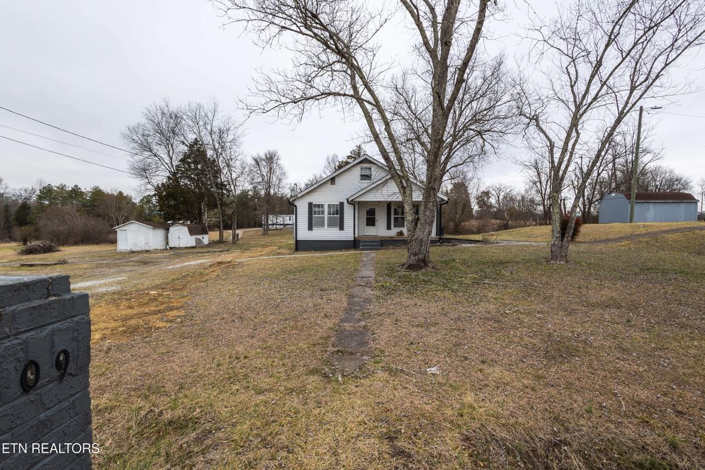 Photo of 8709 N Ruggles Ferry Pike, Strawberry Plains, TN 37871 (MLS # 1289095)