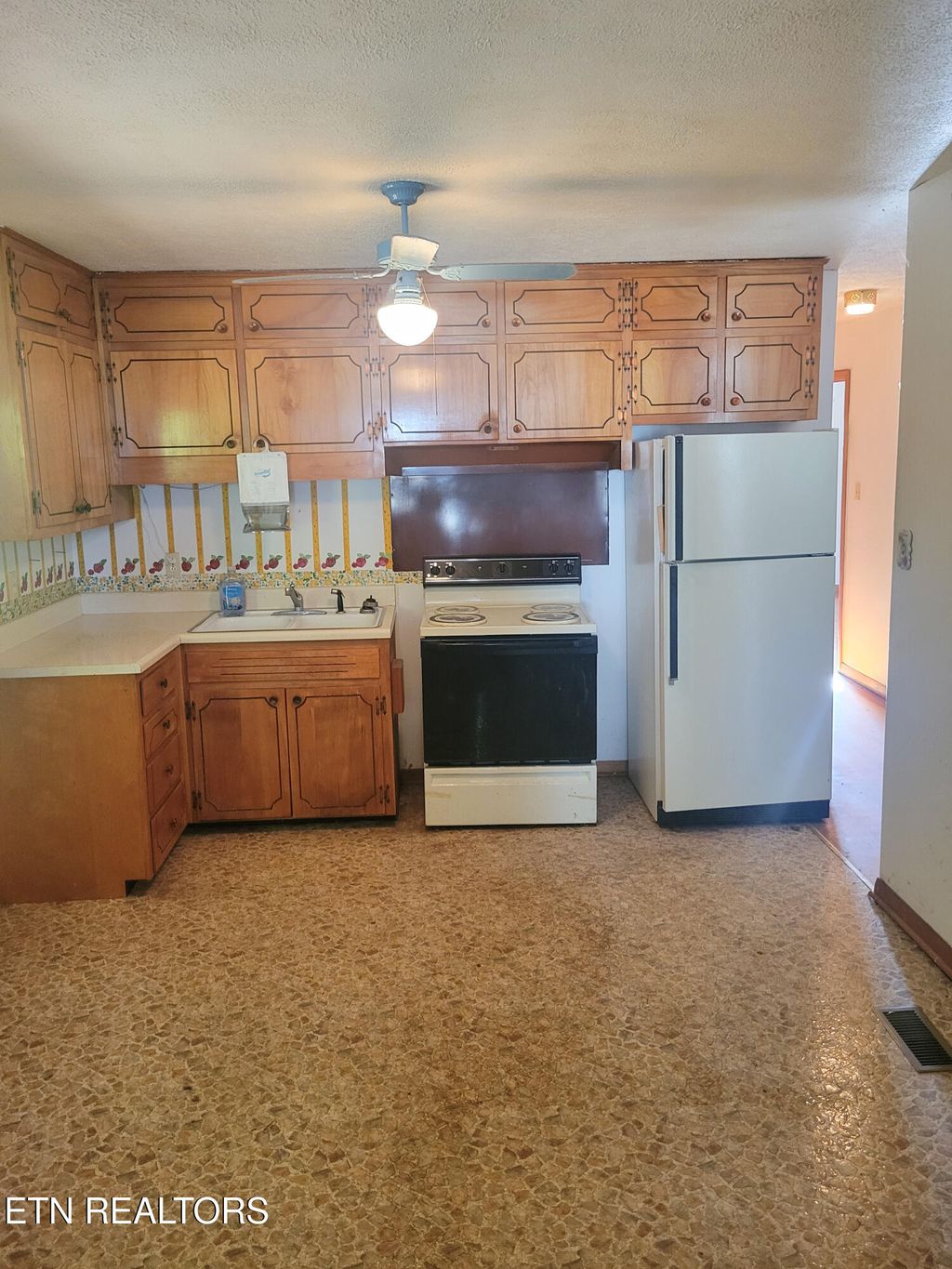 Photo of 2318 Sylvania Ave, Knoxville, TN 37920 (MLS # 1345489)