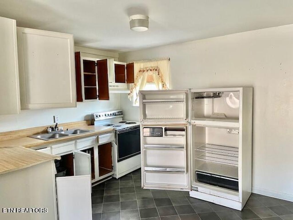 Photo of 414 Rutledge Pike, Blaine, TN 37709 (MLS # 1265586)