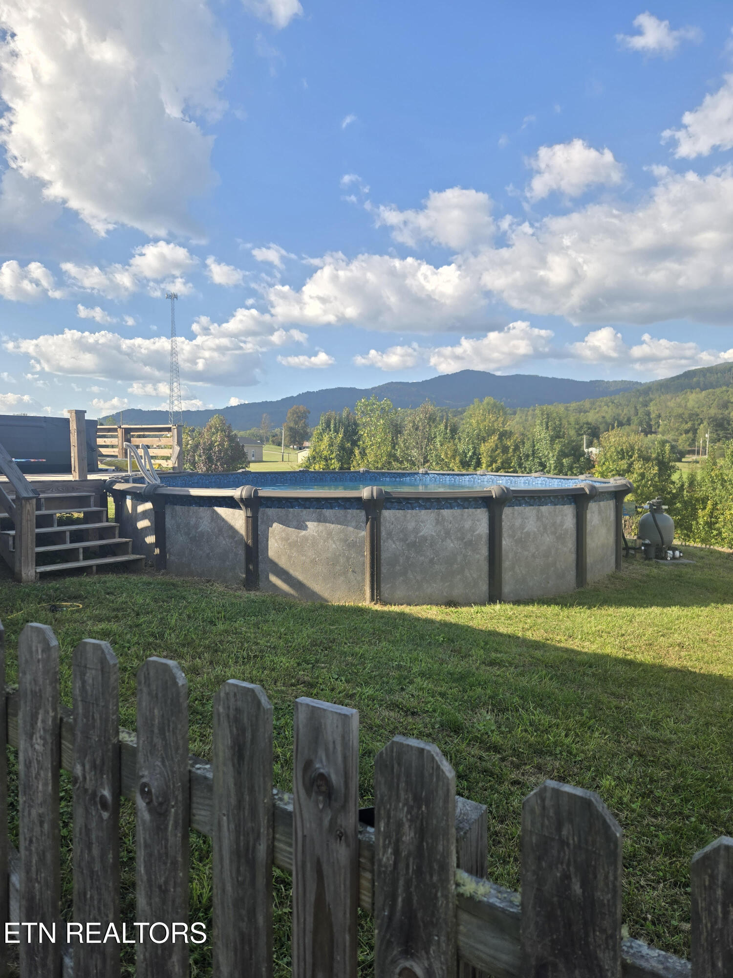 155 Mountain Vista Rd