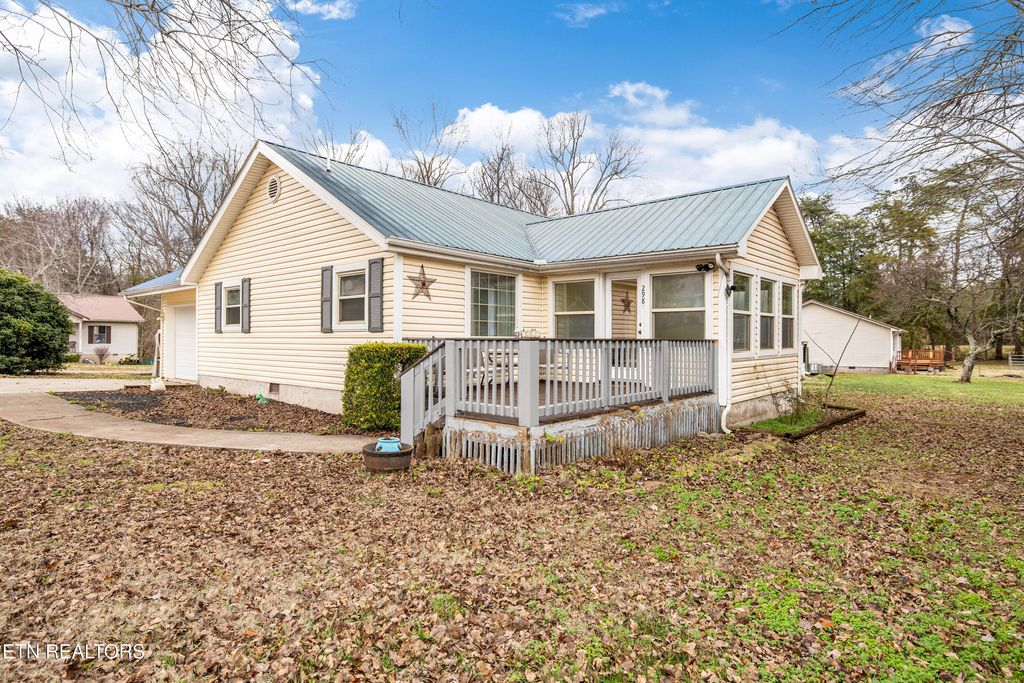 Photo of 298 Lovin Farm Rd, Vonore, TN 37885 (MLS # 1285861)