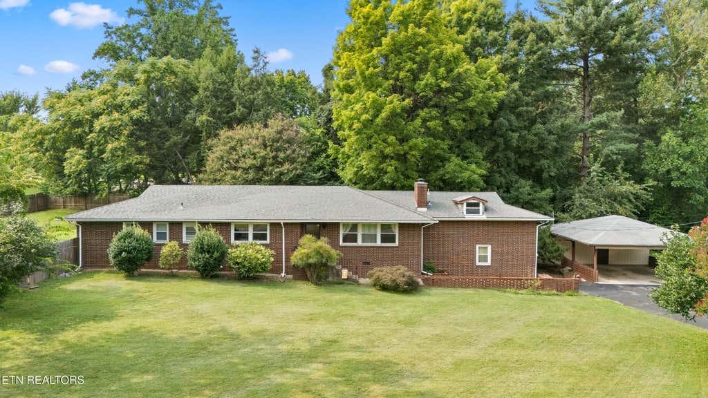 Photo of 6919 Haverhill Drive, Knoxville, TN 37909 (MLS # 1349950)