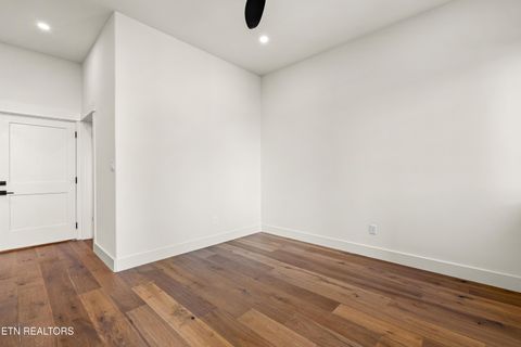 Tiny photo for 3980 Midland Ave, Knoxville, TN 37919 (MLS # 1326627)