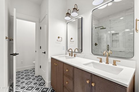 Tiny photo for 3980 Midland Ave, Knoxville, TN 37919 (MLS # 1326627)