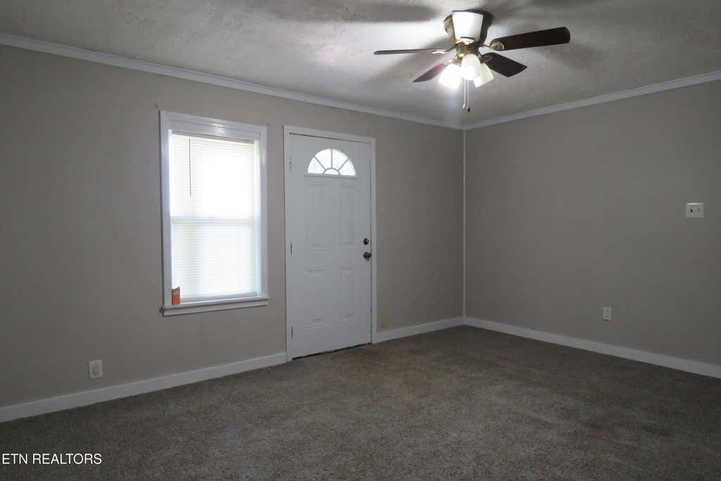 Photo of 14 Oak St, Sparta, TN 38583 (MLS # 1350947)