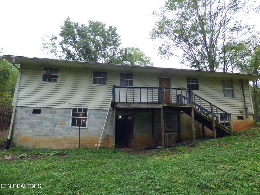 Photo of 183 S Chucky Pike, Jefferson City, TN 37760 (MLS # 1316492)