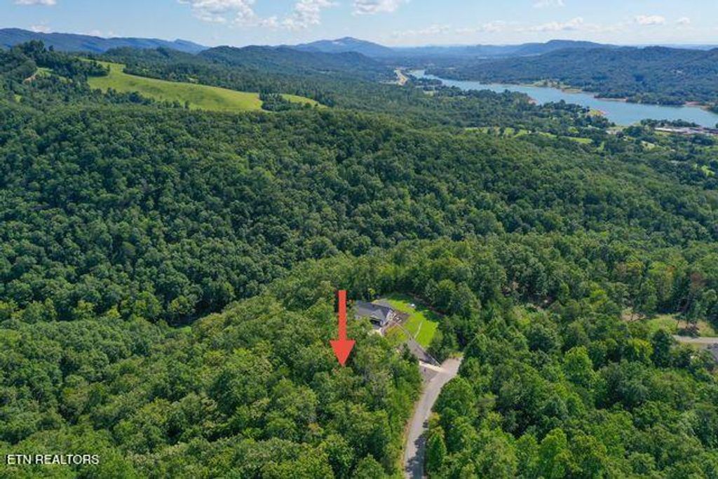 Photo of 39 Bayside Blvd, Bean Station, TN 37708 (MLS # 1231244)