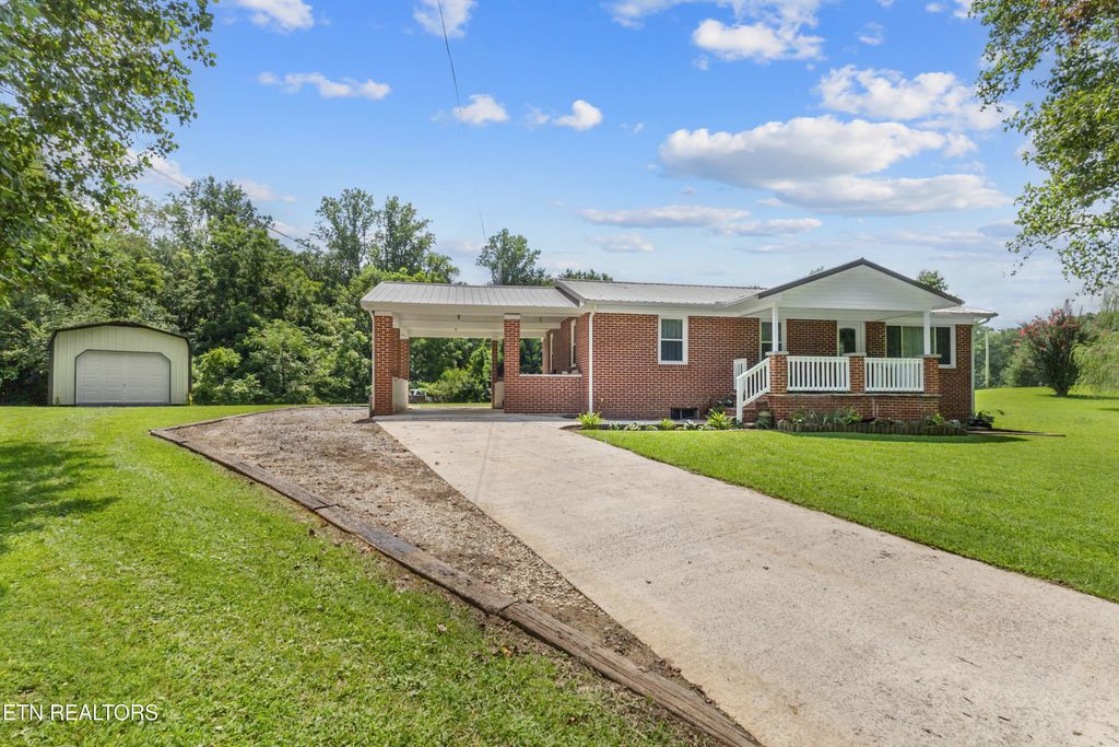 Photo of 105 Tq Heidel Rd, Wartburg, TN 37887 (MLS # 1311576)
