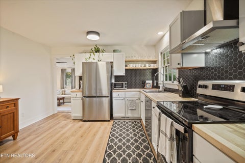 Tiny photo for 5201 Pryor Drive, Knoxville, TN 37921 (MLS # 1359803)