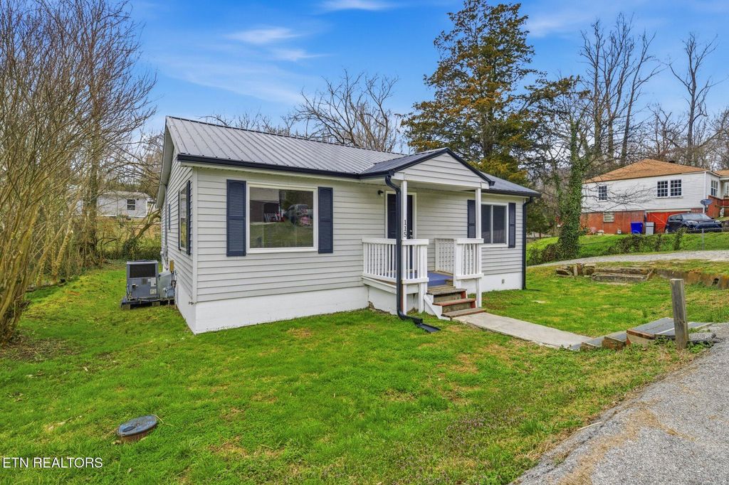 Photo of 115 Cedar Circle, Harriman, TN 37748 (MLS # 1331569)