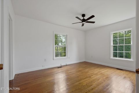 Tiny photo for 1405 Leon Drive, Jefferson City, TN 37760 (MLS # 1347482)