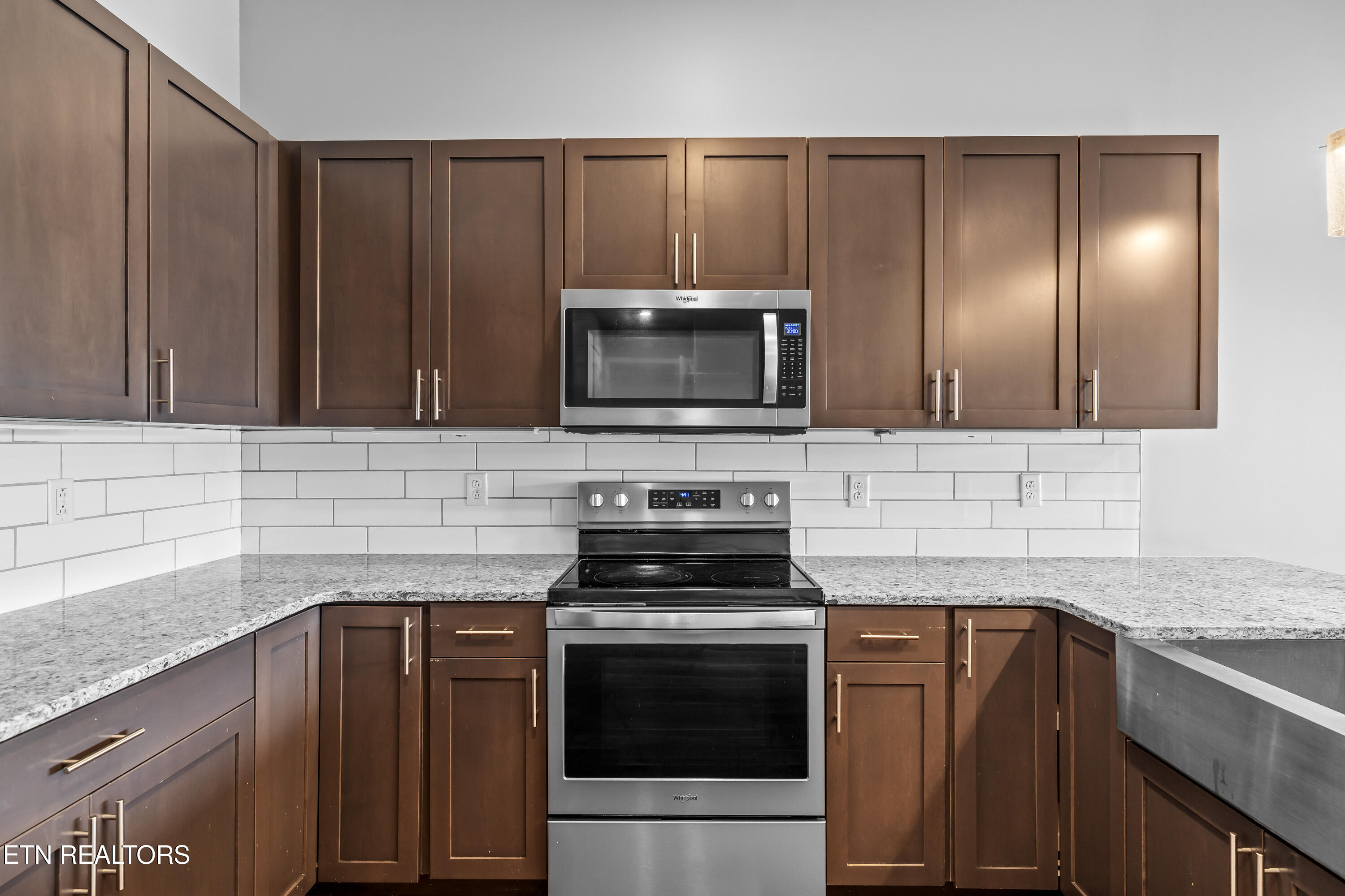 333 W Depot Ave 212