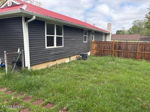 Tiny photo for 191 N Purdue Ave, Oak Ridge, TN 37830 (MLS # 1336127)