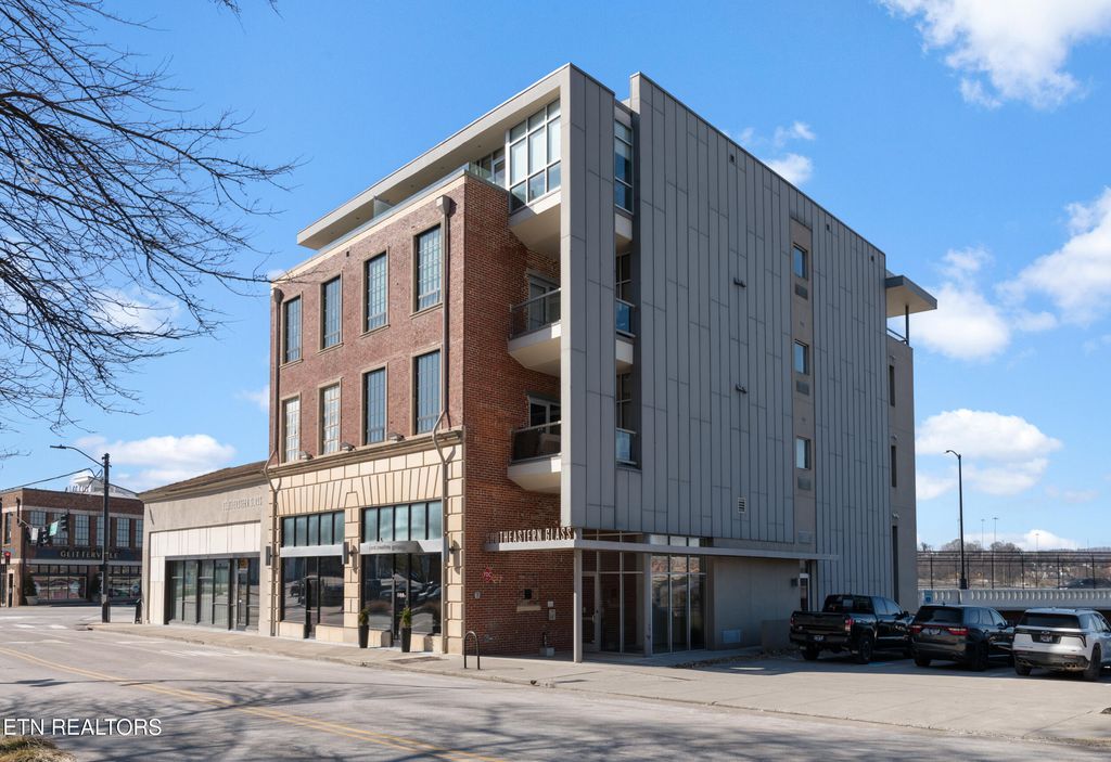Photo of 555 W Jackson Ave #101, Knoxville, TN 37902 (MLS # 1328108)