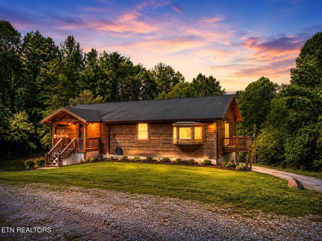 Photo of 3205 Topper Rd, Hartford, TN 37753 (MLS # 1339959)