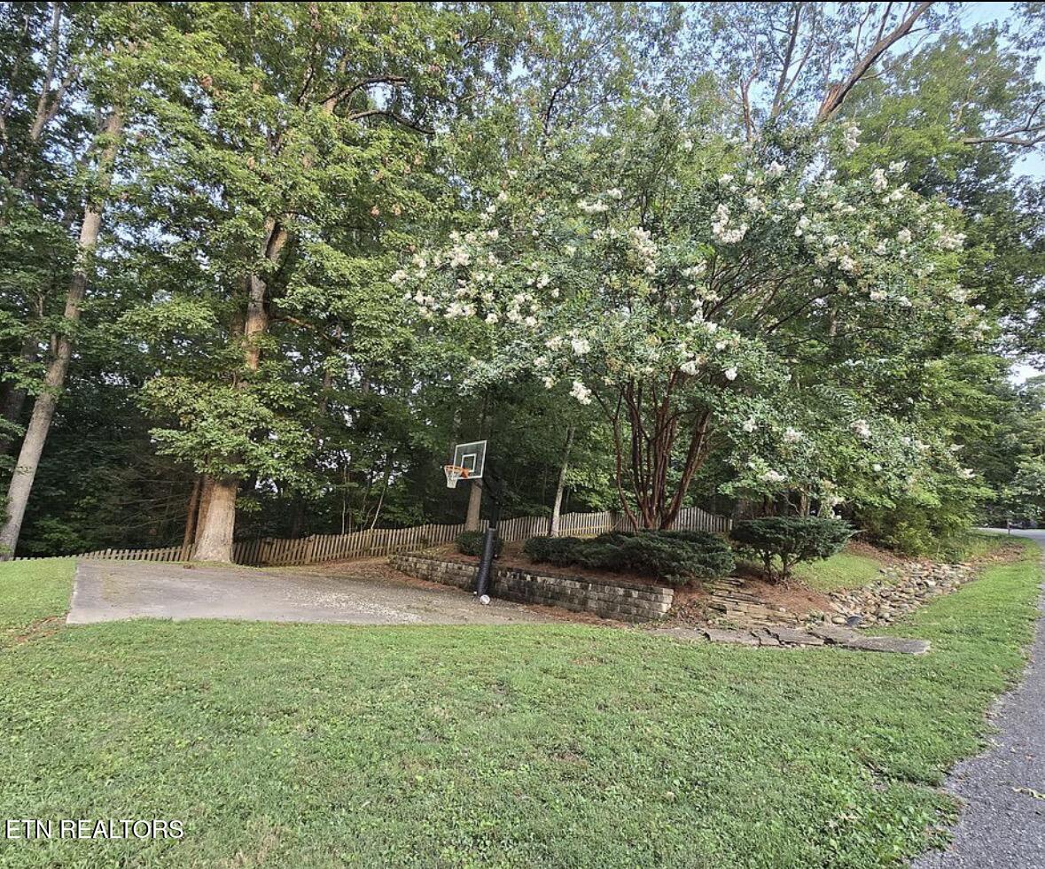 1304 N. Shorewood Lane
