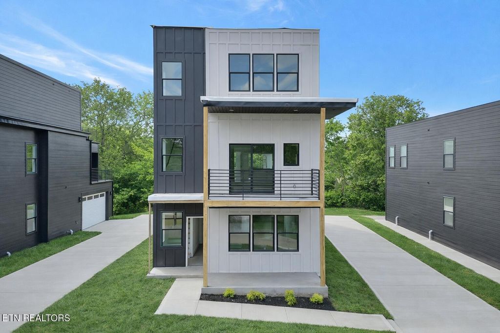 Photo of 4621 Harsch St, Knoxville, TN 37920 (MLS # 1334689)