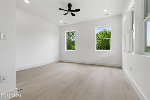 Tiny photo for 4621 Harsch St, Knoxville, TN 37920 (MLS # 1334689)