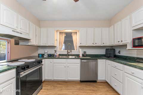 Tiny photo for 218 Christin Drive, Clinton, TN 37716 (MLS # 1319480)