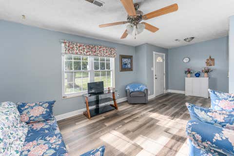 Tiny photo for 218 Christin Drive, Clinton, TN 37716 (MLS # 1319480)