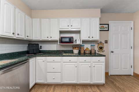 Tiny photo for 218 Christin Drive, Clinton, TN 37716 (MLS # 1319480)