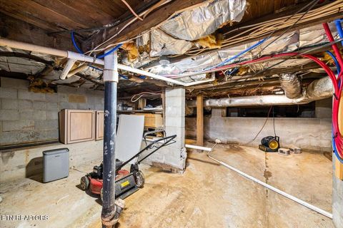 Tiny photo for 170 Bow Point Rd, LaFollette, TN 37766 (MLS # 1327193)