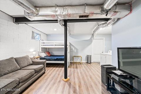 Tiny photo for 170 Bow Point Rd, LaFollette, TN 37766 (MLS # 1327193)