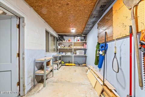 Tiny photo for 170 Bow Point Rd, LaFollette, TN 37766 (MLS # 1327193)