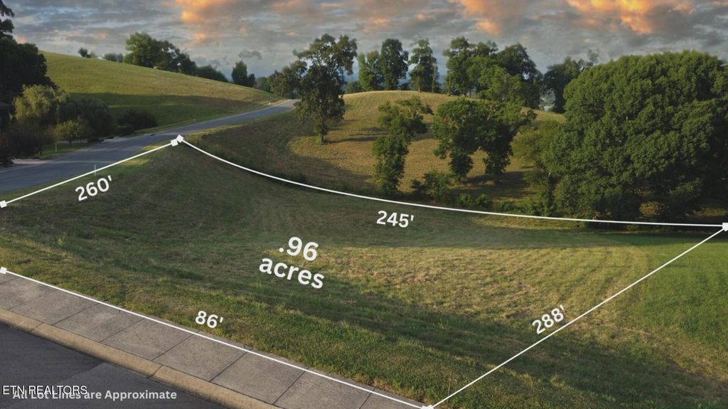 Photo of 2408 Starboard Crest Rd, Morristown, TN 37814 (MLS # 1306877)