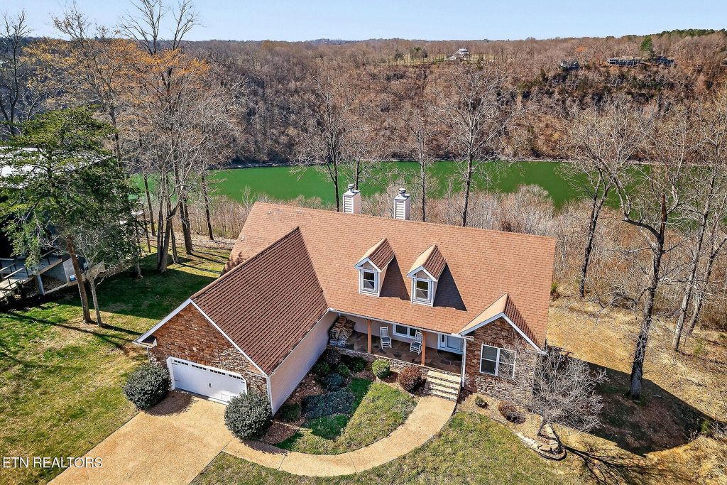 Photo of 1175 W Hutchins Bend Rd, Sparta, TN 38583 (MLS # 1333572)