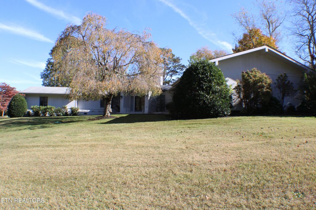 Photo of 213 Burke Rd, New Tazewell, TN 37825 (MLS # 1243918)