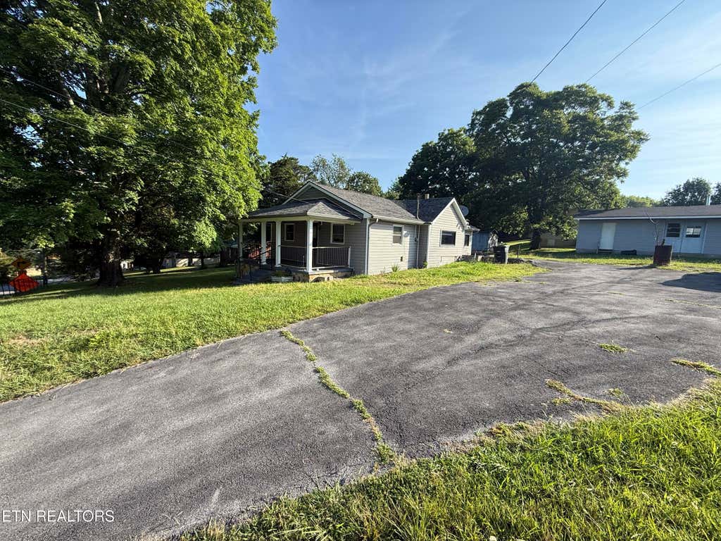 Photo of 1703 Richardson St, Athens, TN 37303 (MLS # 1352264)