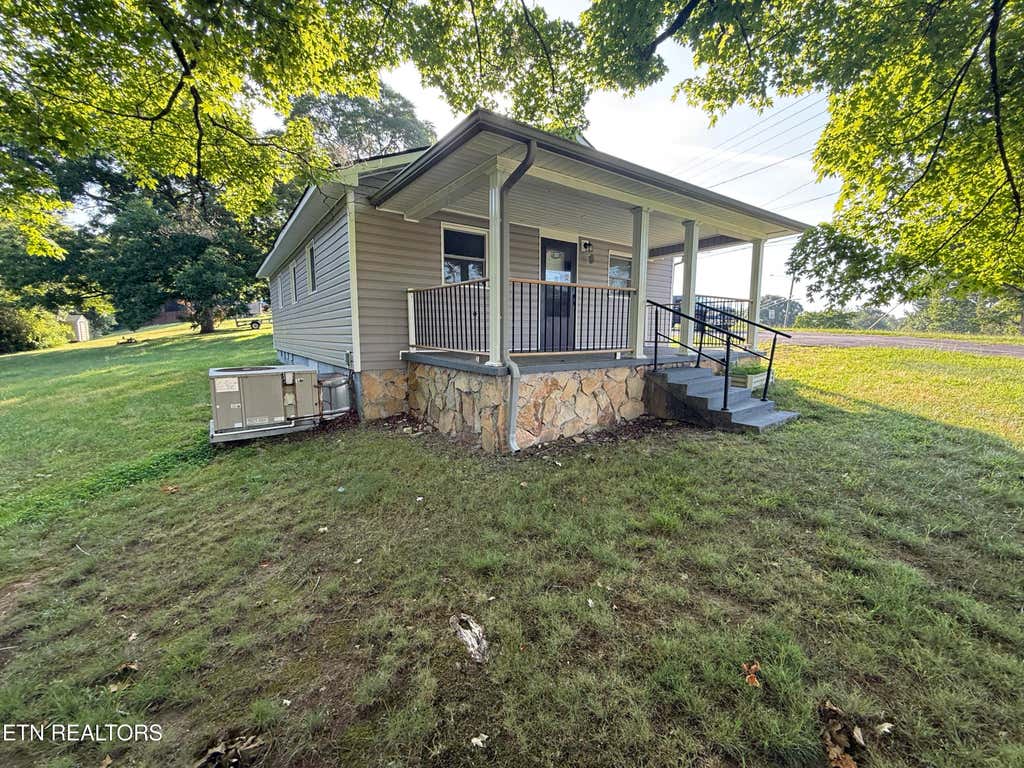 Photo of 1703 Richardson St, Athens, TN 37303 (MLS # 1352264)