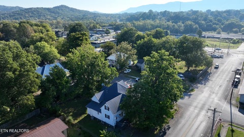 Tiny photo for 430 Ohio Avenue Ave, Etowah, TN 37331 (MLS # 1347721)