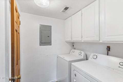 Tiny photo for 430 Ohio Avenue Ave, Etowah, TN 37331 (MLS # 1347721)