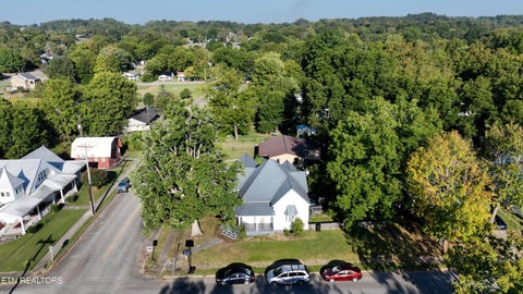 Tiny photo for 430 Ohio Avenue Ave, Etowah, TN 37331 (MLS # 1347721)