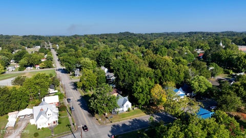 Tiny photo for 430 Ohio Avenue Ave, Etowah, TN 37331 (MLS # 1347721)