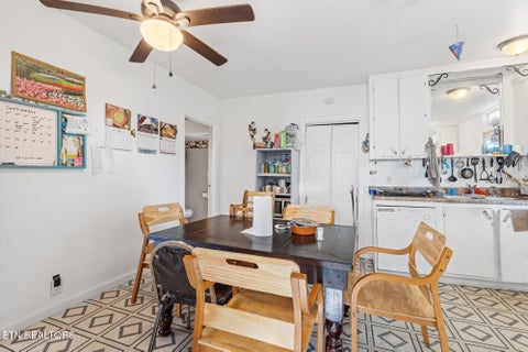 Tiny photo for 430 Ohio Avenue Ave, Etowah, TN 37331 (MLS # 1347721)