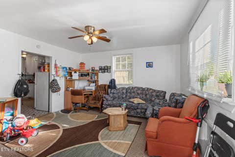 Tiny photo for 430 Ohio Avenue Ave, Etowah, TN 37331 (MLS # 1347721)