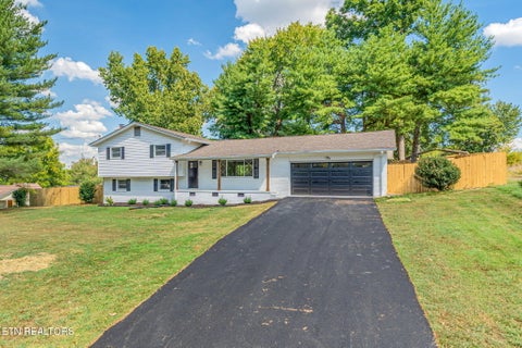 Tiny photo for 990 Ponder Rd, Knoxville, TN 37923 (MLS # 1355814)