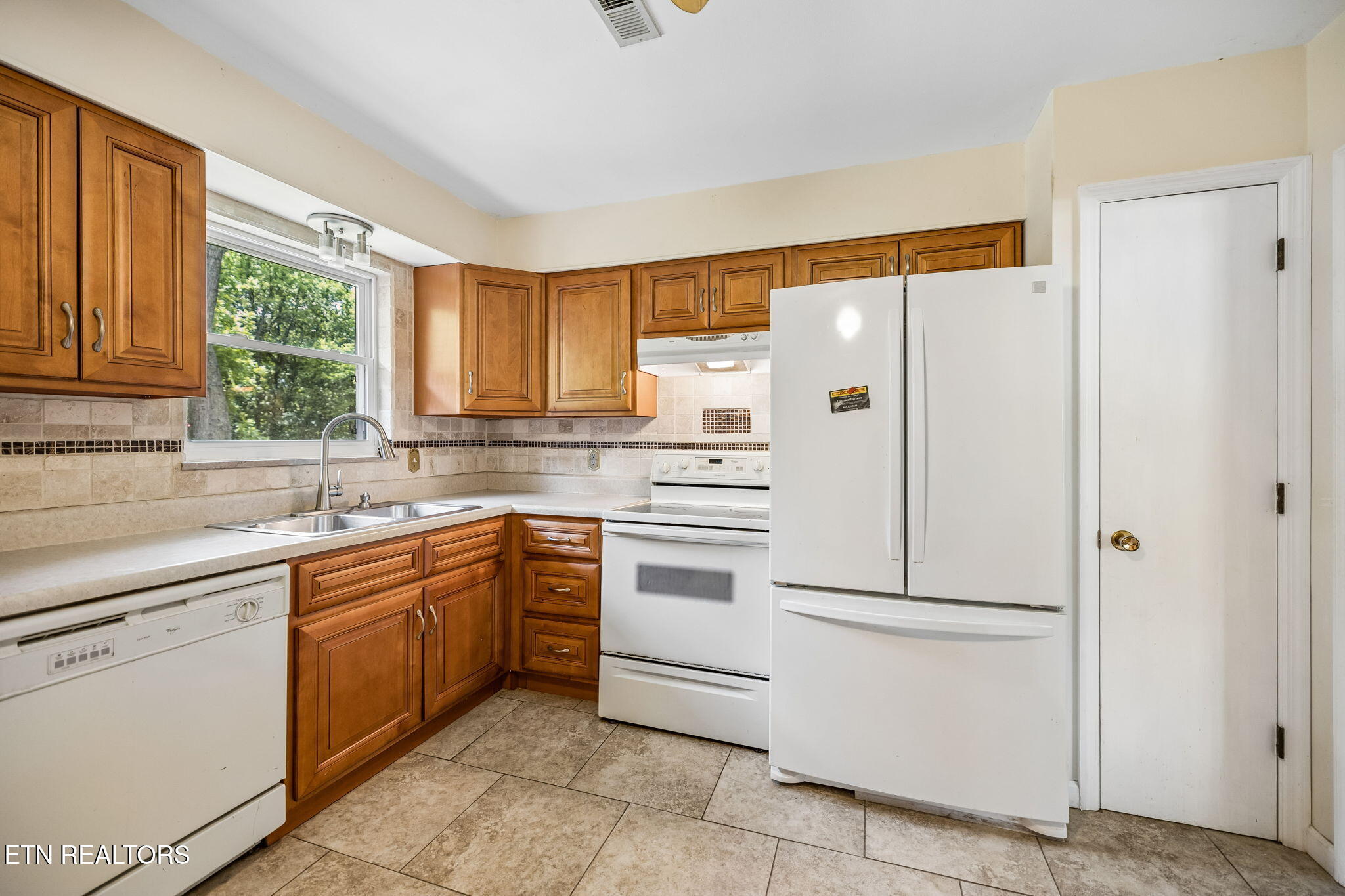 9408 Sarasota Drive