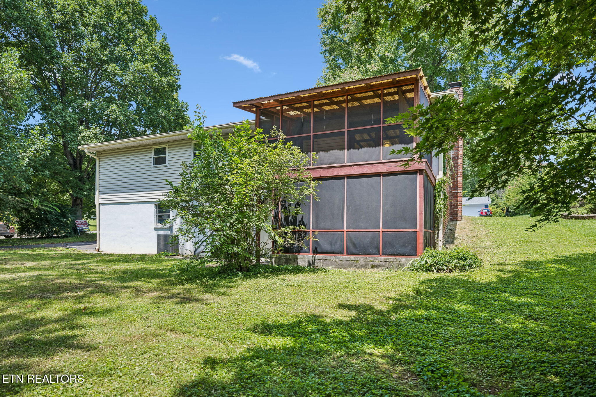 9408 Sarasota Drive