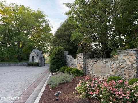 Photo of 238 Sequoyah Gardens Way, Knoxville, TN 37919 (MLS # 1341441)