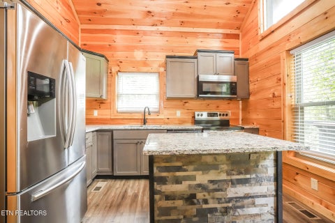 Tiny photo for 866 Cabin Creek Way, Sevierville, TN 37862 (MLS # 1357613)