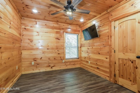 Tiny photo for 866 Cabin Creek Way, Sevierville, TN 37862 (MLS # 1357613)