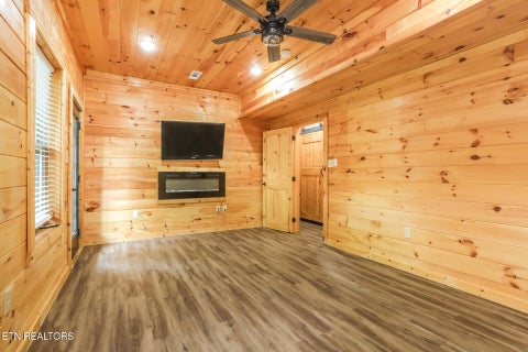 Tiny photo for 866 Cabin Creek Way, Sevierville, TN 37862 (MLS # 1357613)