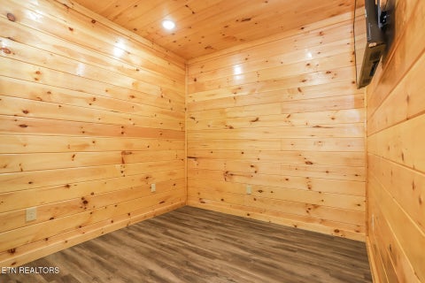 Tiny photo for 866 Cabin Creek Way, Sevierville, TN 37862 (MLS # 1357613)