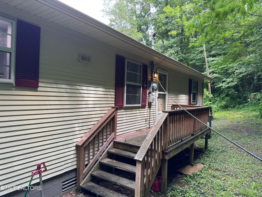 Photo of 652 Indian Mountain Rd, Jellico, TN 37762 (MLS # 1302612)