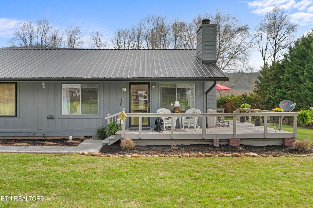 Photo of 4304 Little Creek Way #M, Cosby, TN 37722 (MLS # 1332150)